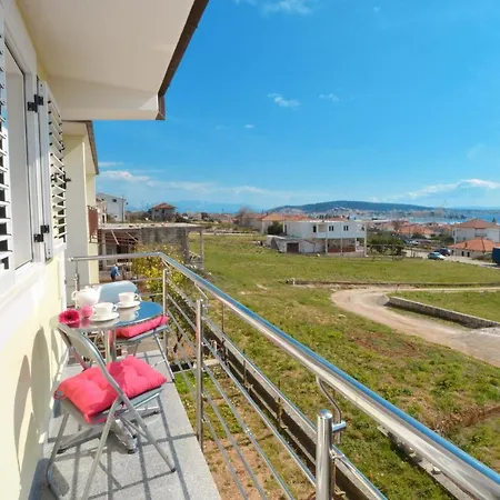 Ana I Vinka Apartment Trogir